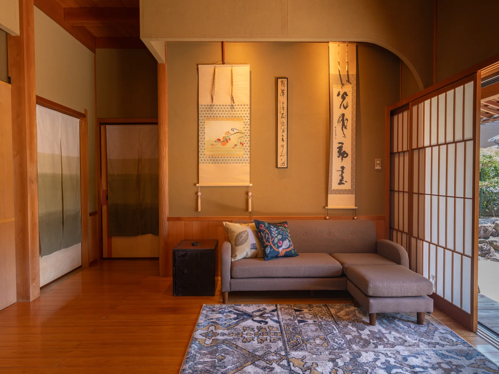 Sofa and hanging scroll