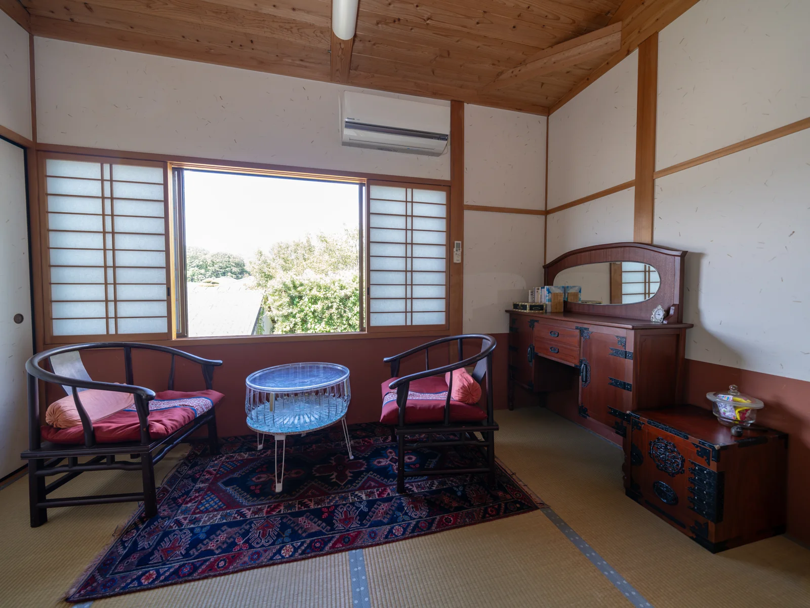 母屋二階のお客様の和室